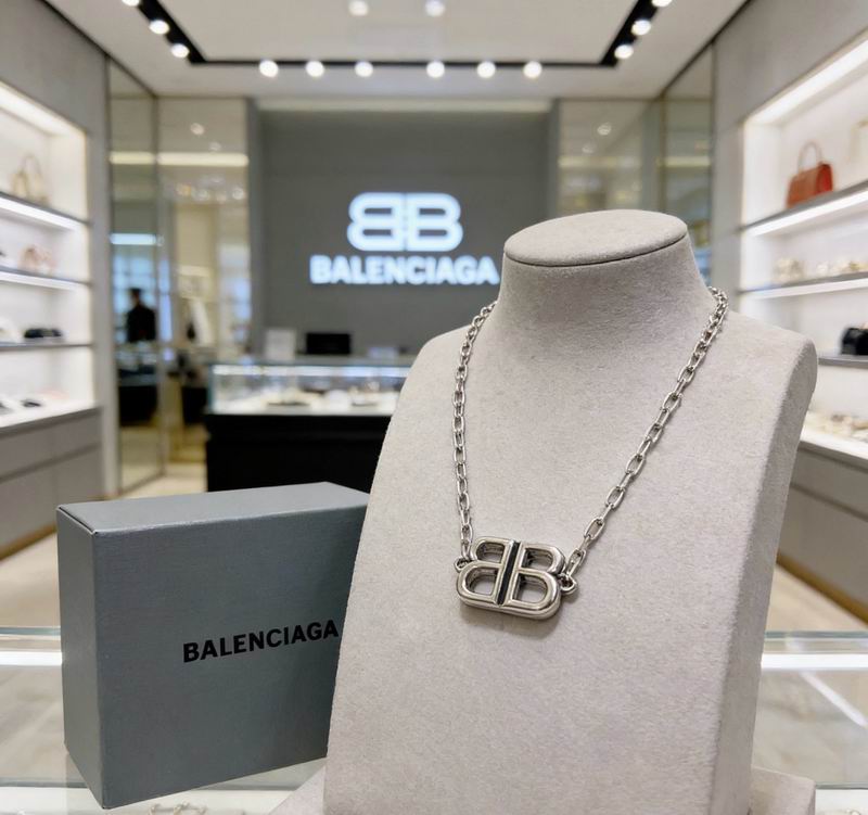Balenciaga Necklace 06yxs34